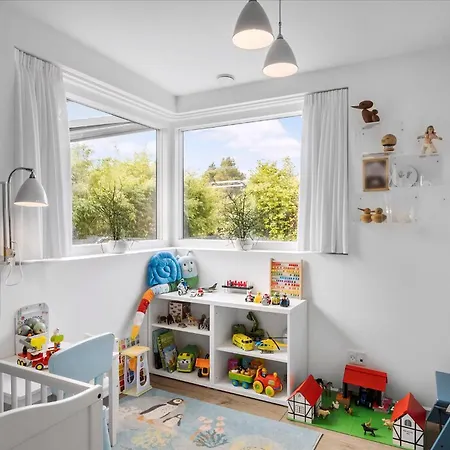 Ruime Architectenvilla Met 2 Badkamers Vakantiehuis *