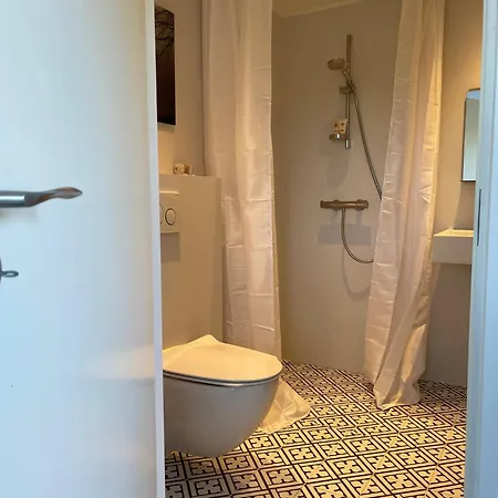 Ruime Architectenvilla Met 2 Badkamers Gilleleje